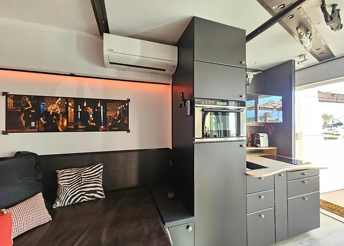 Naturist Cap Carbone 아파트