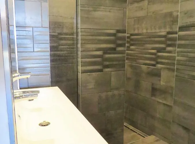 아파트 Naturist Cap Carbone 아그